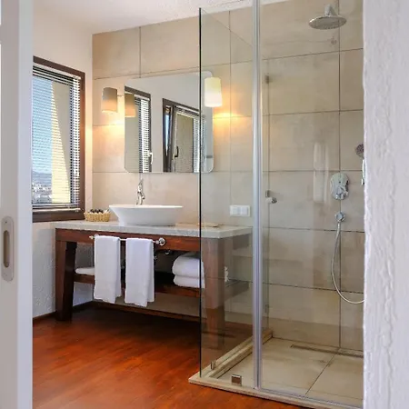 호텔 4reasons + Bistro | 12+ 얄리카베크