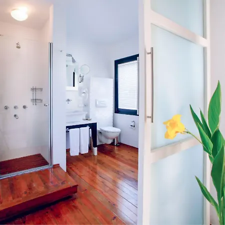 4reasons + Bistro | 12+ 4* 얄리카베크