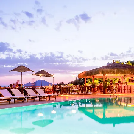 4reasons + Bistro | 12+ Hotel Yalıkavak