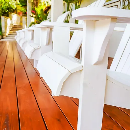 4reasons + Bistro | 12+ 4*