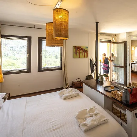 호텔 4reasons + Bistro | 12+