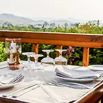 Отель 4reasons + Bistro | 12+ 4*