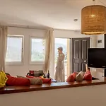 4reasons + Bistro | 12+ Отель