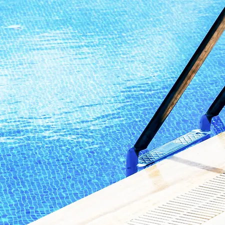Otel 4reasons + Bistro | 12+ 4*