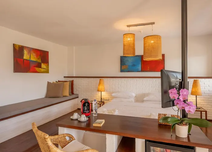 4reasons + Bistro | 12+ Hotel