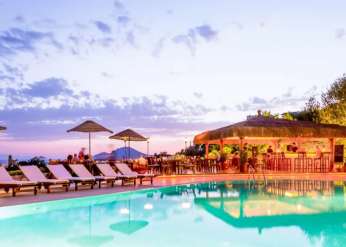 4reasons + Bistro | 12+ Hotel Yalıkavak