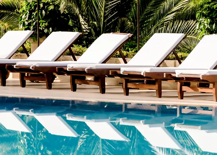 Hotel 4reasons + Bistro | 12+